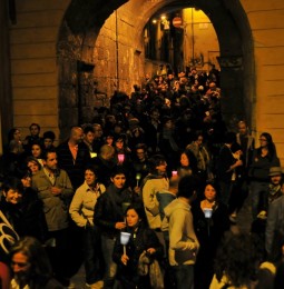 Cagliari: ARC porta in piazza 1000 fiaccole contro l’omofobia