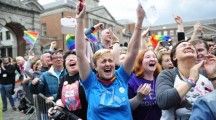 L’Irlanda sceglie l’uguaglianza. L’arcivescovo di Dublino: “Rivoluzione”