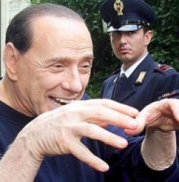 Die Zeit impietosa sulla decadenza italiana: “Silvio, occupati di noi!”