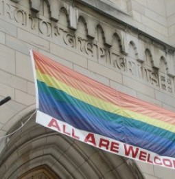 Germania, via libera alla convivenza omosessuale in parrocchia