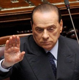 Berlusconisi difende: mai pagato per il sesso, le ragazze le mantengo