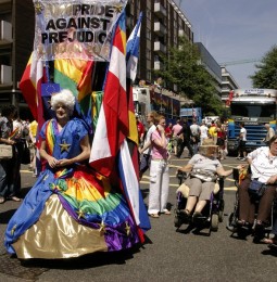 Europride: “Be proud!” contro l’omofobia, il razzismo e il sessismo