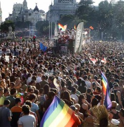 La festa gay di Madrid: grazie Zapatero