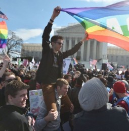 USA: la Corte Suprema verso il si alle nozze gay. E le star si mobilitano, tranne alcune