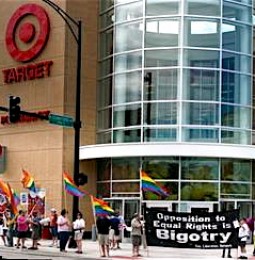 Grandi magazzini Target contro associazione gay di San Diego.